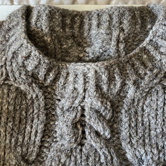 Wool sweater. Size small. - Picture 3 of 5